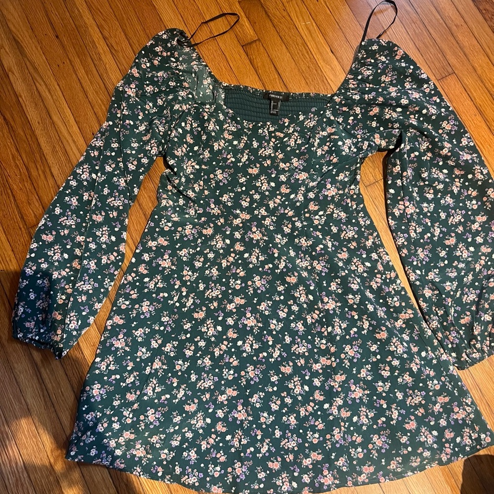 Long sleeve sweet heart floral dress - worn once